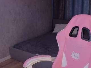 Nicole live cam preview