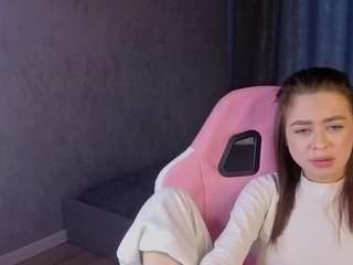 Nicole live cam preview