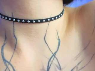 Lunagothqueen's cam show statistics and live stream
