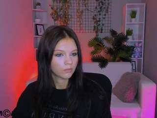noelle-woww live webcam show
