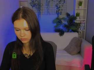 noelle-woww live webcam show
