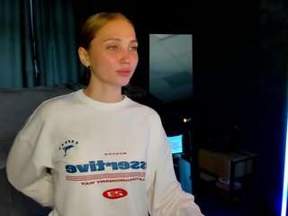 princess-li1y live webcam show