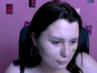 selena-crystal live webcam show