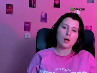 selena-crystal live webcam show