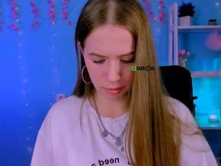 selena-crystal live webcam show