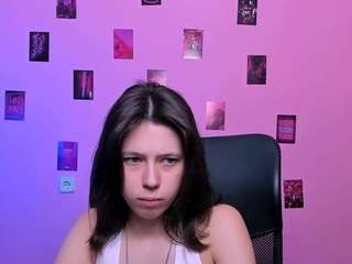 selena-crystal live webcam show