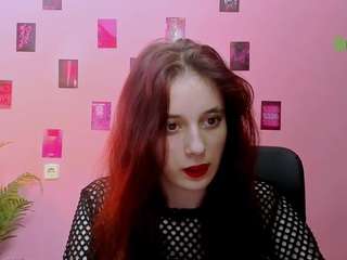 selena-crystal live webcam show