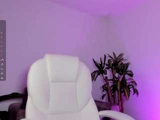 le modèle kitsune-kass est en webcam porno dans un show sur le site camsoda, il possède les tags suivants: amateur,squirter,ass,orgasm,public,sexy,shaved pussy,skinny,strip,lovense,tattoos,tease,teen 18,tiny tits,toys,wet,young adult,naked,natural,lesbian