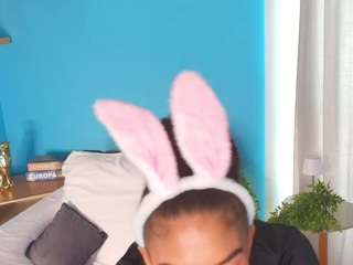Suzie-Mayers live webcam show