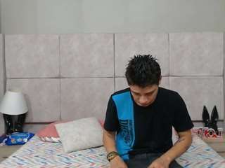 vale-maty live webcam show