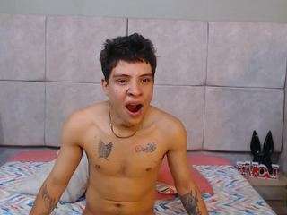 vale-maty live webcam show