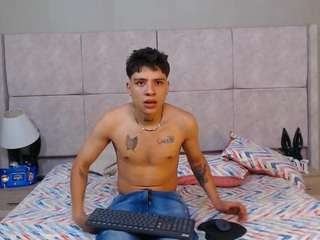 vale-maty live webcam show