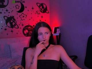 caroline-honeyy1 live webcam show