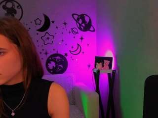 caroline-honeyy1 live webcam show
