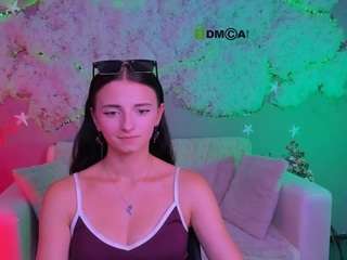 caroline-honeyy1 live webcam show