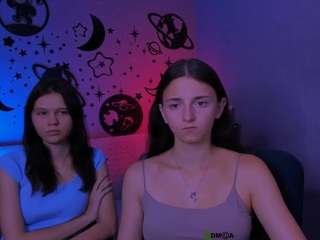caroline-honeyy1 live webcam show
