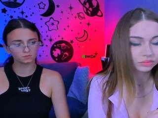 caroline-honeyy1 live webcam show