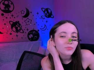 caroline-honeyy1