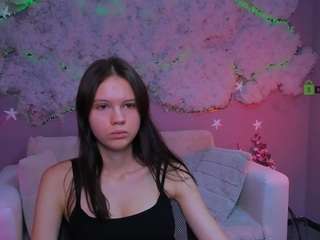 caroline-honeyy1
