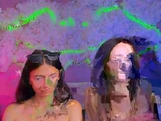 caroline-honeyy1