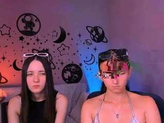 caroline-honeyy1