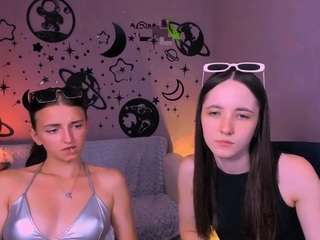 caroline-honeyy1