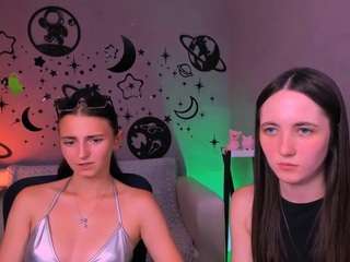 caroline-honeyy1