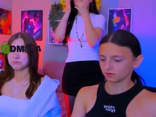 caroline-honeyy1