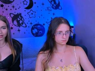 caroline-honeyy1