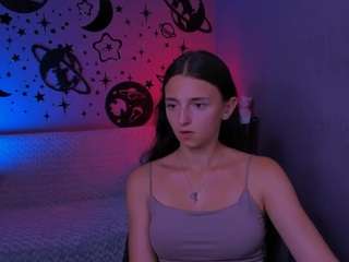 caroline-honeyy1