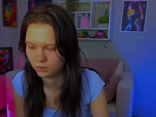 caroline-honeyy1