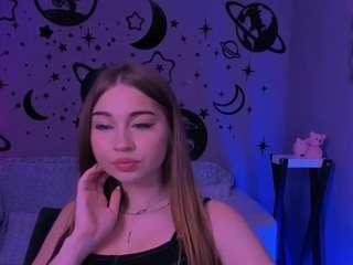 caroline-honeyy1