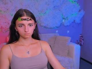 caroline-honeyy1