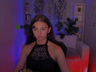 caroline-honeyy1
