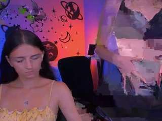 caroline-honeyy1