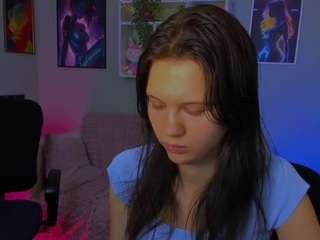 caroline-honeyy1