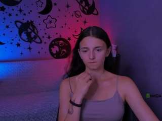 caroline-honeyy1