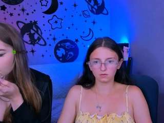 caroline-honeyy1