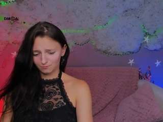caroline-honeyy1