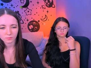 caroline-honeyy1