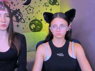 caroline-honeyy1 live cam preview
