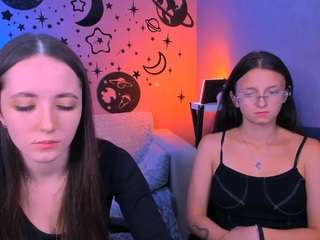 caroline-honeyy1