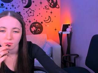 caroline-honeyy1