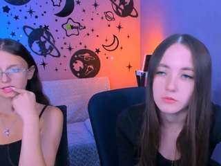 caroline-honeyy1