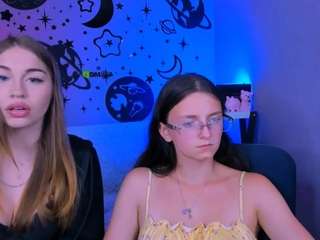 caroline-honeyy1