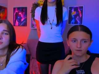 caroline-honeyy1