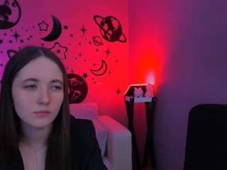 caroline-honeyy1