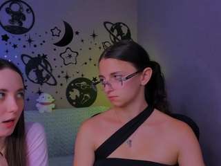 caroline-honeyy1