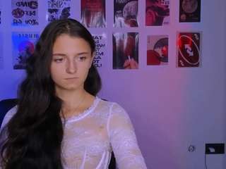 caroline-honeyy1