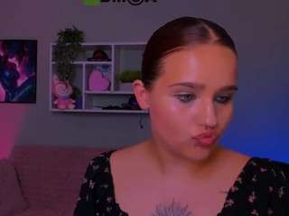 juliet-roseee1 live webcam show